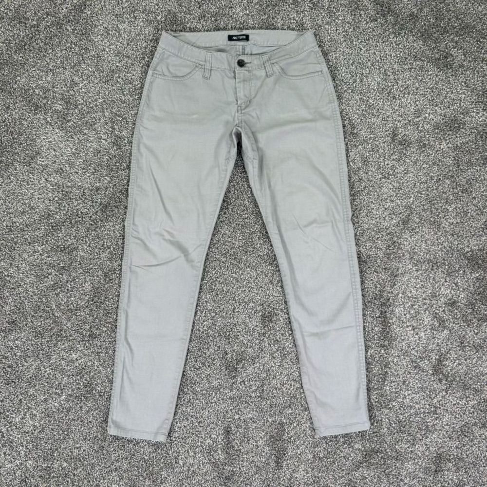 Arcteryx A2B Commuter Pants Womens 4 Slim Fit Light Grey Stretch Outdoors Hiking